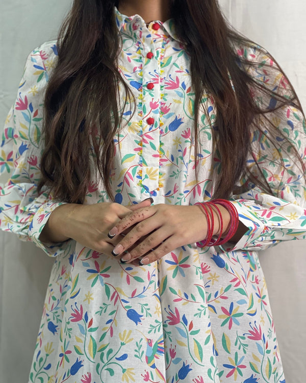 FWCT - 00124 - Field Petals Top - Foxyzz Apparel