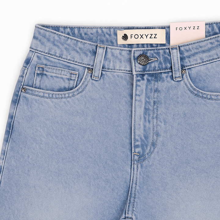 MOM Fit Jeans Ice Blue Jeans - Women - Foxyzz Apparel